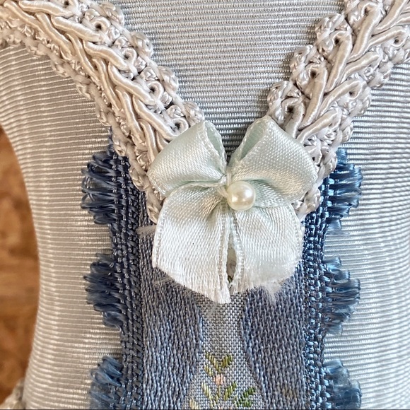 ❌SOLD❌ VTG Blue Victorian Lace Mini Mannequin - Picture 3 of 11